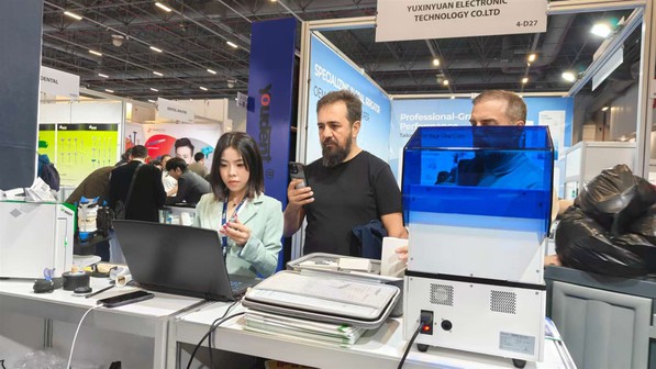 Aident Turkey dental exhibition AI-30 intraoral scanner live demonstration digital dentistry solution Aident Turkey dental exhibition AI-30 intraoral scanner live demonstration digital dentistry solution